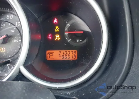 2010 Nissan Versa 1.8S z USA, uszkodzony, nr VIN 3N1BC1CP4AL351533